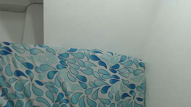 Lily Jone7 online show from 11/01/25, 03:36