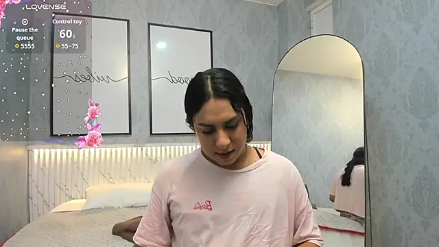 Ximenahott  online show from 10/05/25, 10:02