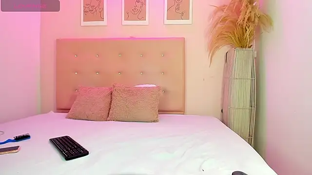 ANNIE DOLCE  online show from 05/23/26, 10:03