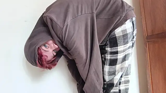 nyxofempusa online show from 10/28/25, 06:43