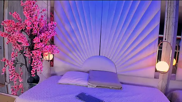 VesperVelvet online show from 04/01/26, 04:24