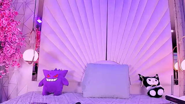 VesperVelvet online show from 05/18/26, 05:24
