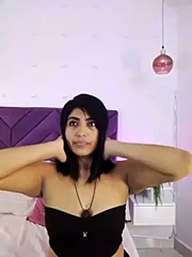 Snapshot of Kaylachannell chatting on 04/27/26, 03:48 Kaylachannell online show from 04/27/26, 03:48