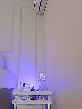 Snapshot of Kaylachannell chatting on 05/24/26, 03:44 Kaylachannell online show from 05/24/26, 03:44
