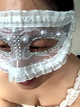 chengcheng12 online show from 01/08/26, 12:46