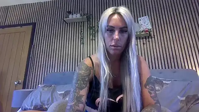 poppyinga1 online show from 03/27/26, 08:20