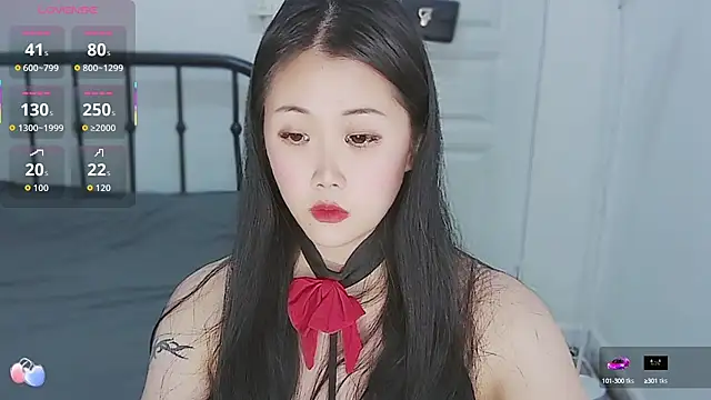 Snapshot of Haixi chatting on 10/13/25, 05:24 Haixi online show from 10/13/25, 05:24