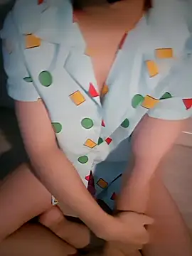 111owo111 online show from 10/16/25, 03:07