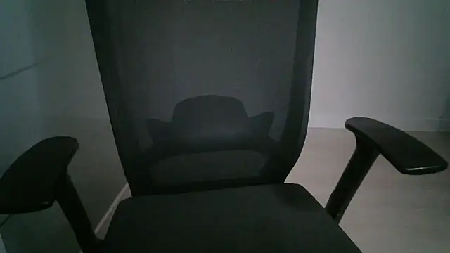 111owo111 online show from 04/21/26, 01:28