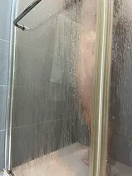 Snapshot of winds1069 chatting on 11/19/25, 09:31 winds1069 online show from 11/19/25, 09:31