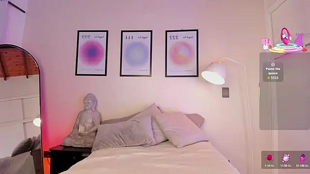 AriaMuse online show from 10/02/25, 09:22