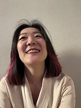 AikoYamada online show from 10/19/25, 06:47