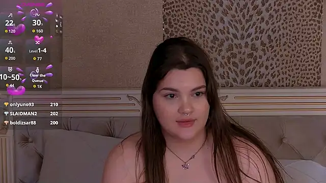 Snapshot of EmilyHyde chatting on 11/30/25, 08:51 EmilyHyde online show from 11/30/25, 08:51