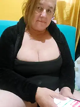 Snapshot of Miss-tetas chatting on 02/17/26, 10:49 Miss-tetas online show from 02/17/26, 10:49