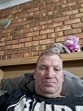 wallacelegend online show from 11/11/25, 06:02