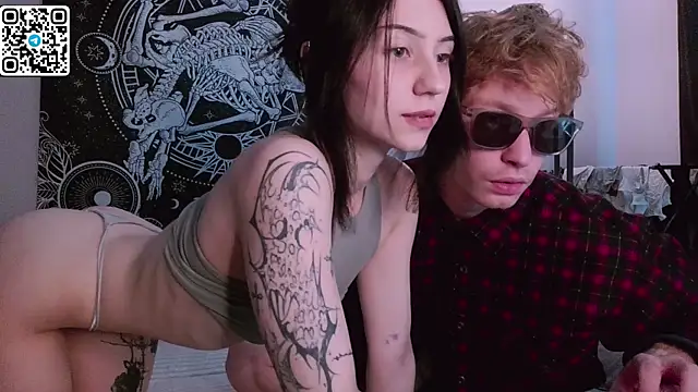 Snapshot of poisondevotion chatting on 09/29/25, 09:58 poisondevotion online show from 09/29/25, 09:58