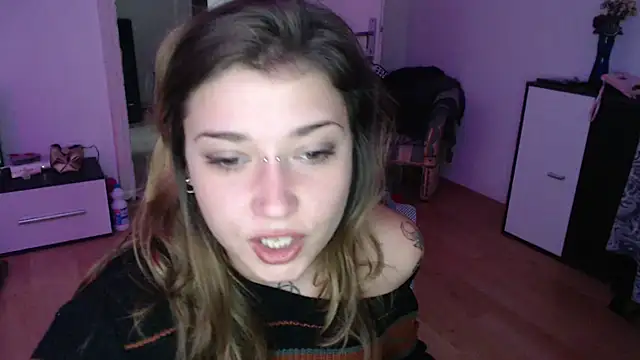 Aliens4twenty online show from 11/11/25, 10:04