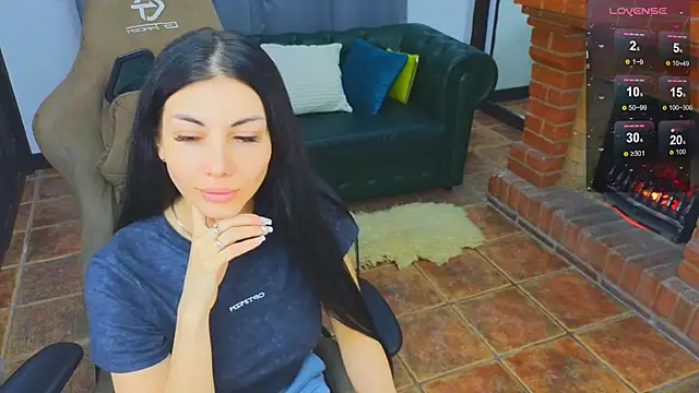 Emmi Swon online show from 10/17/25, 06:43