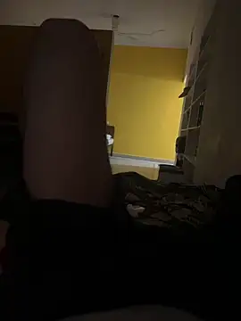 Snapshot of hyderabadii_boi chatting on 09/19/25, 11:22 hyderabadii boi online show from 09/19/25, 11:22