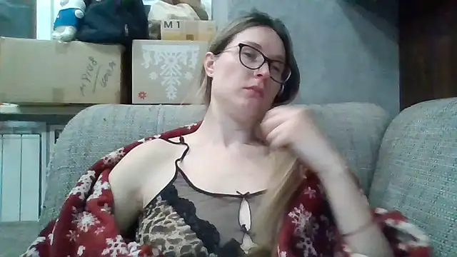Snapshot of Jugira chatting on 04/21/26, 10:45 Jugira online show from 04/21/26, 10:45