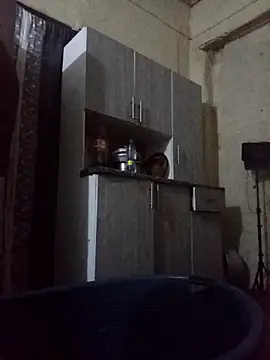 RFeltomWhitJ online show from 09/27/25, 04:34