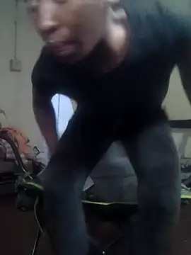 RFeltomWhitJ online show from 10/12/25, 02:05