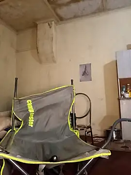 RFeltomWhitJ online show from 10/21/25, 03:29