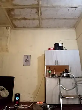 RFeltomWhitJ online show from 11/01/25, 03:52