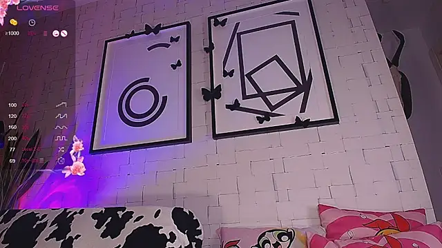 Snapshot of nikkichu chatting on 09/14/25, 05:28 nikkichu online show from 09/14/25, 05:28