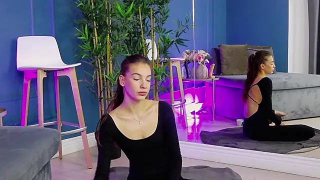 KimmDaviss online show from 11/05/25, 09:20