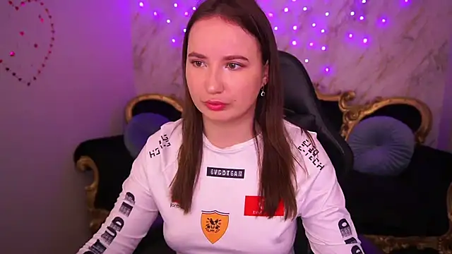 SofieBloom online show from 03/08/26, 03:16