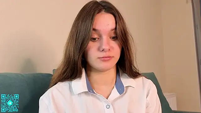 Snapshot of chloemilka chatting on 09/28/25, 06:24 chloemilka online show from 09/28/25, 06:24