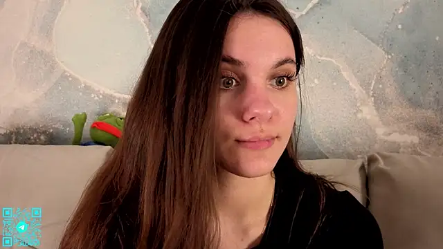 chloemilka online show from 04/27/26, 05:33