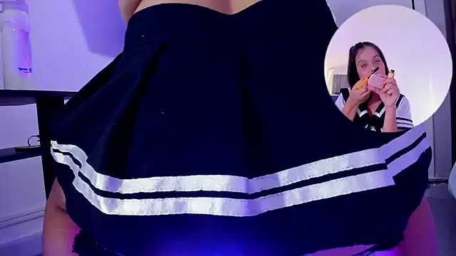 thamiina  online show from 11/27/25, 07:05