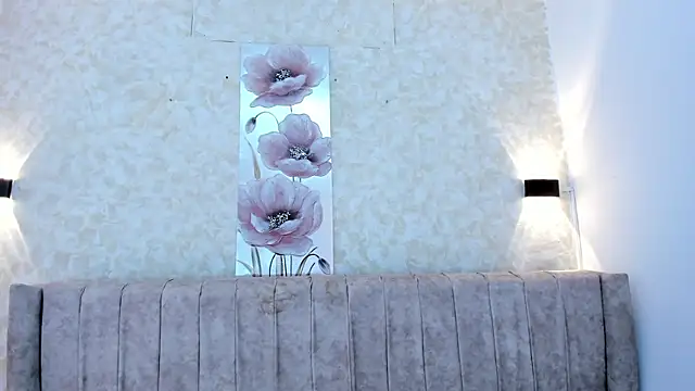 thamiina  online show from 03/17/26, 06:55