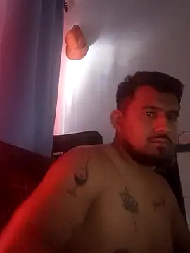 maxiiii125 online show from 11/19/25, 04:29