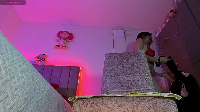 hot Dariana pantyhose online show from 04/14/26, 02:45