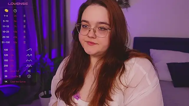 Neko Moor online show from 12/17/25, 08:59