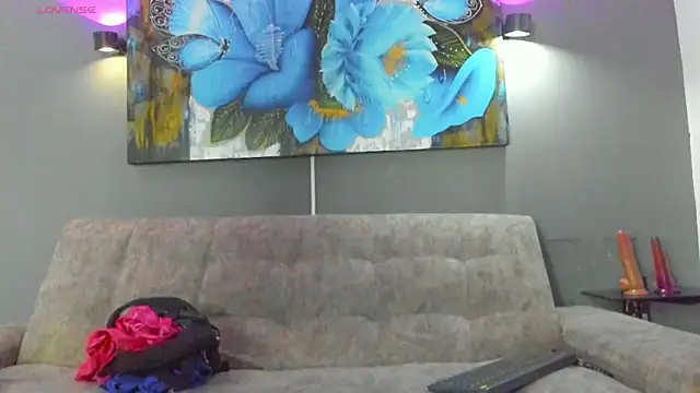 elizabeth lamer online show from 12/15/25, 06:39