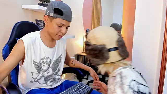 Enrrixxx  online show from 10/16/25, 01:06