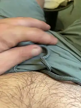 Snapshot of Marius1991 chatting on 09/12/25, 08:58 Marius1991 online show from 09/12/25, 08:58