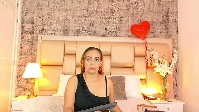 Edna Copper online show from 02/15/26, 04:31