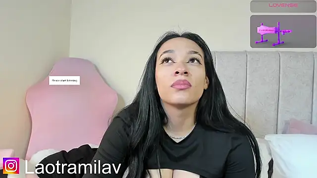 juliettaa 1 online show from 04/24/26, 02:03