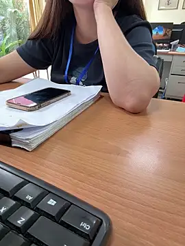 PhuongNhi21 online show from 09/12/25, 01:49