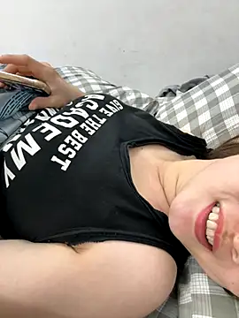 PhuongNhi21 online show from 10/29/25, 01:35