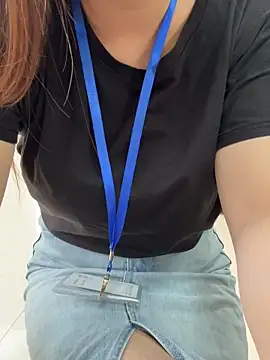 PhuongNhi21 online show from 11/07/25, 01:05