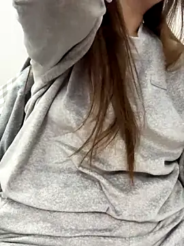 PhuongNhi21 online show from 11/21/25, 02:05