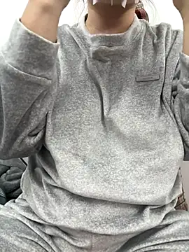 PhuongNhi21 online show from 11/28/25, 02:42