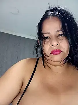 Snapshot of RosenRot07 chatting on 11/02/25, 02:14 RosenRot07 online show from 11/02/25, 02:14