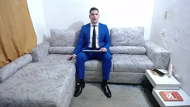 Victor Maitland online show from 11/19/25, 03:39